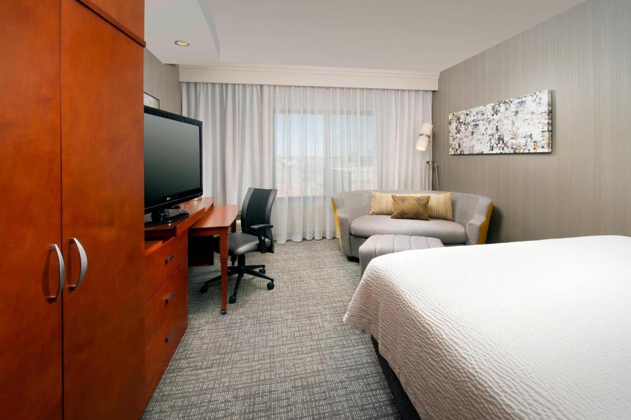 Courtyard By Marriott Wichita Falls Dış mekan fotoğraf